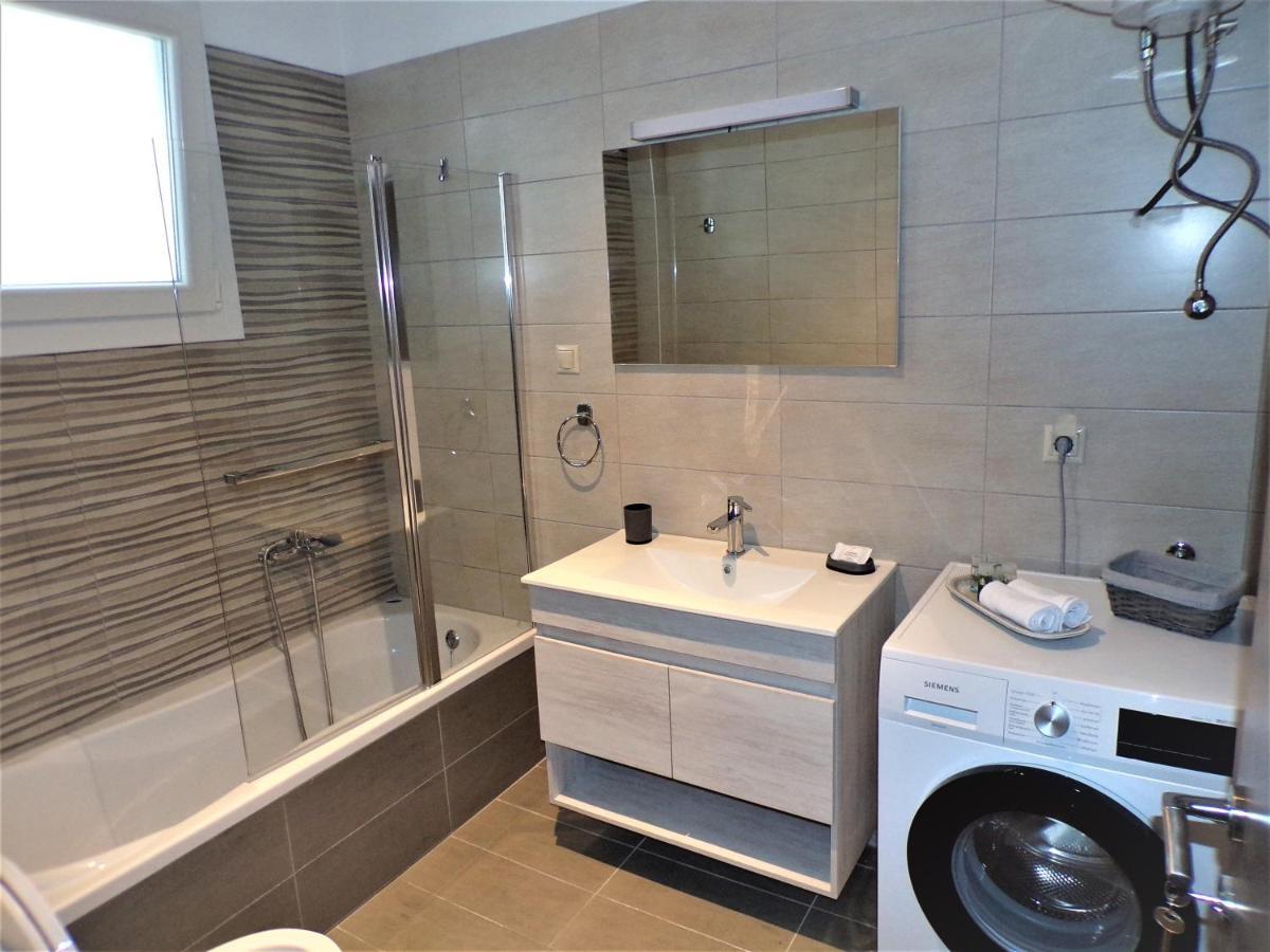 Artemis Apartment
